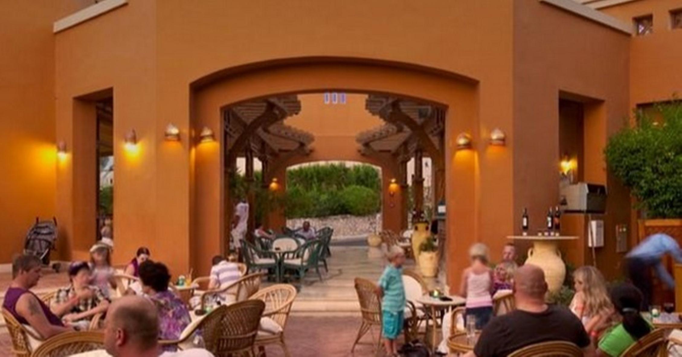 Charmillion Gardens Aquapark 호텔 샤름 엘 셰이크 외부 사진 The restaurant at the resort
