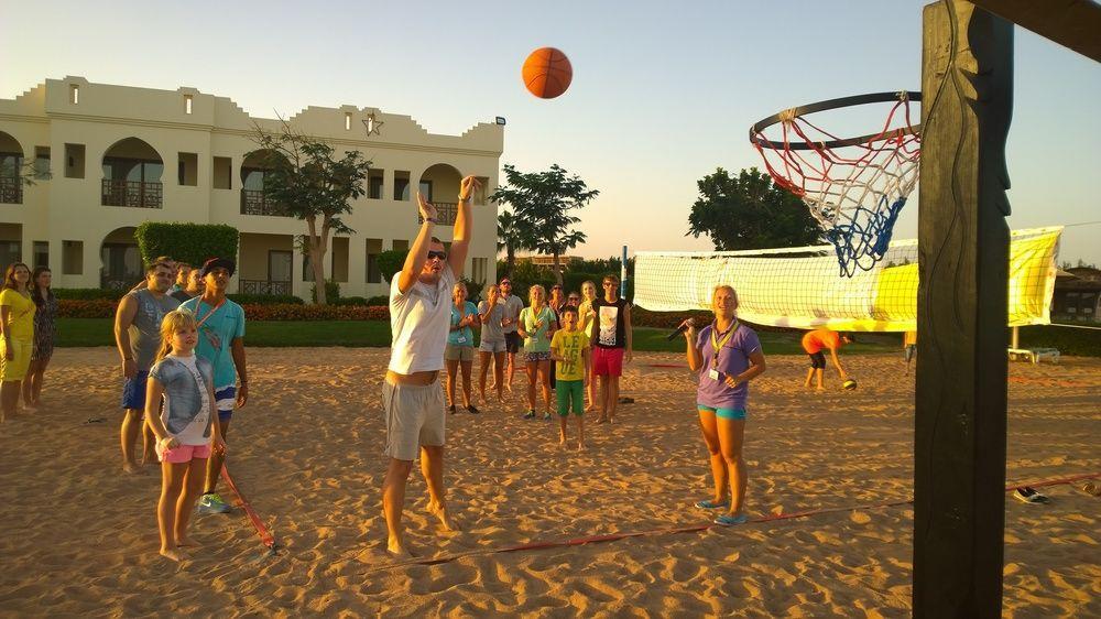 Charmillion Gardens Aquapark 호텔 샤름 엘 셰이크 외부 사진 Beach basketball