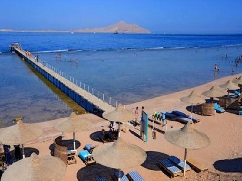 Charmillion Gardens Aquapark 호텔 샤름 엘 셰이크 외부 사진 The pier at the Red Sea Resort